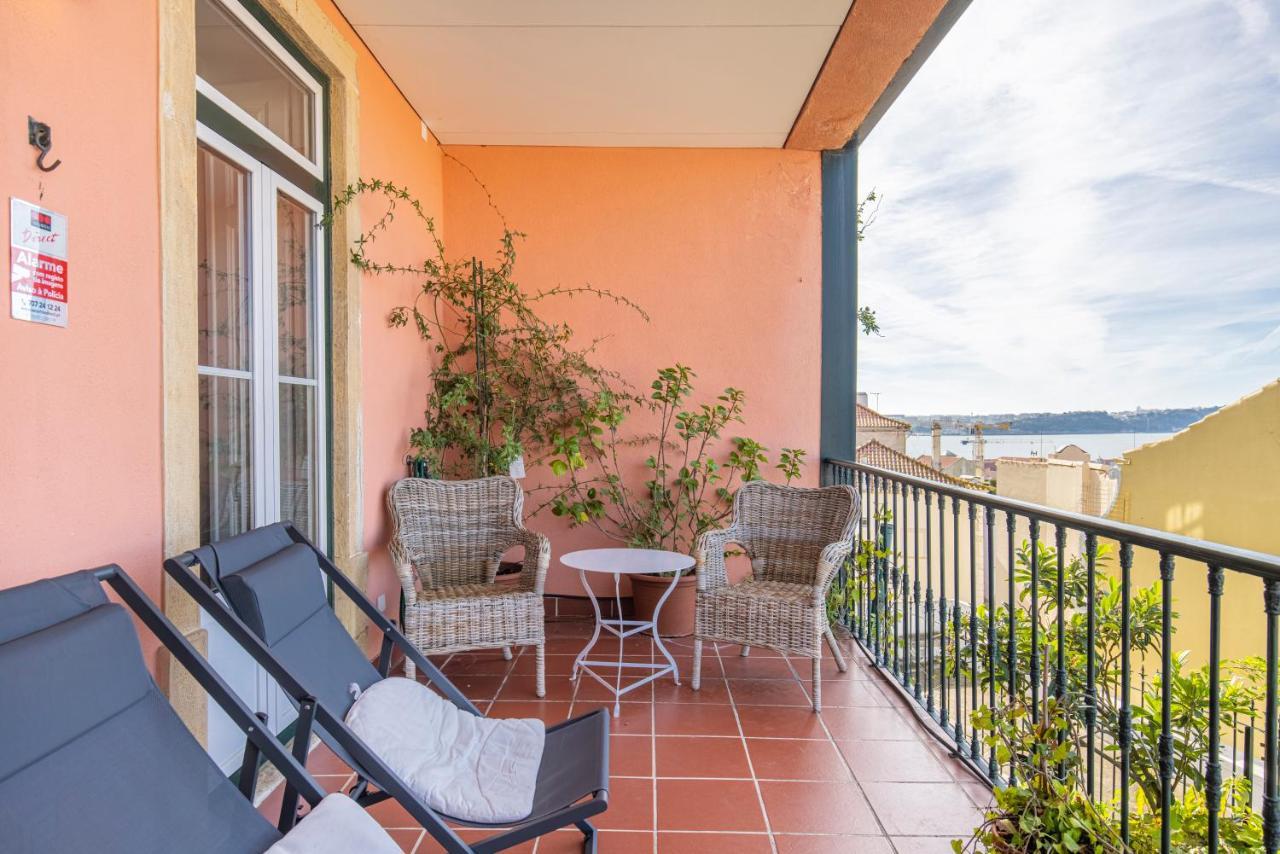 Castelo Design Aparment W/ Balcony & Super View By Lovelystay Lisboa Eksteriør billede